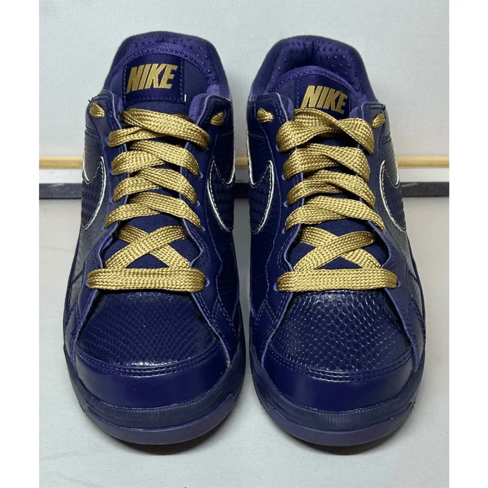2011 Nike Air Troupe Low Imperial Purple w/ Gold Laces  324923-500 Very Race EUC